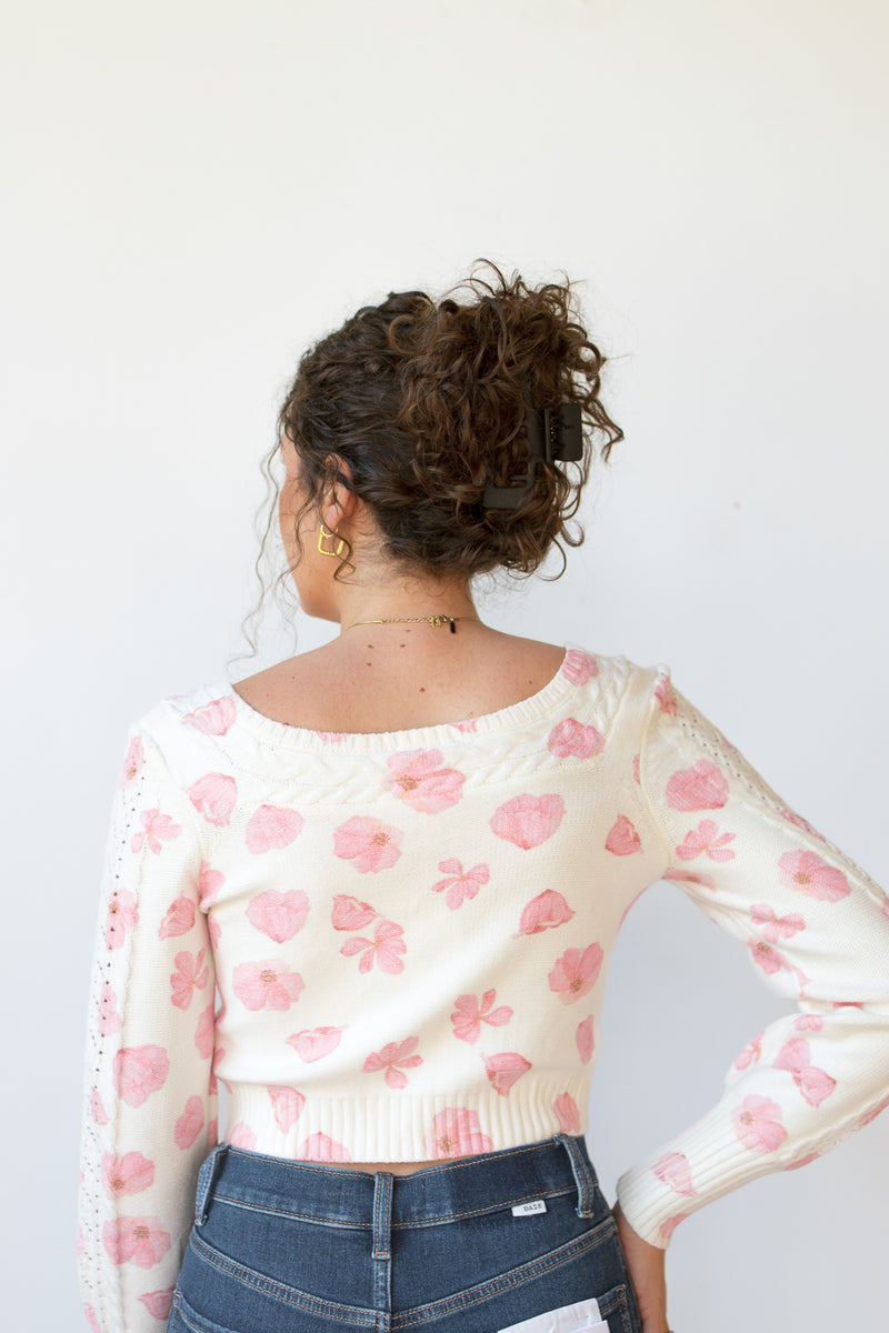 mode, aster floral sweater
