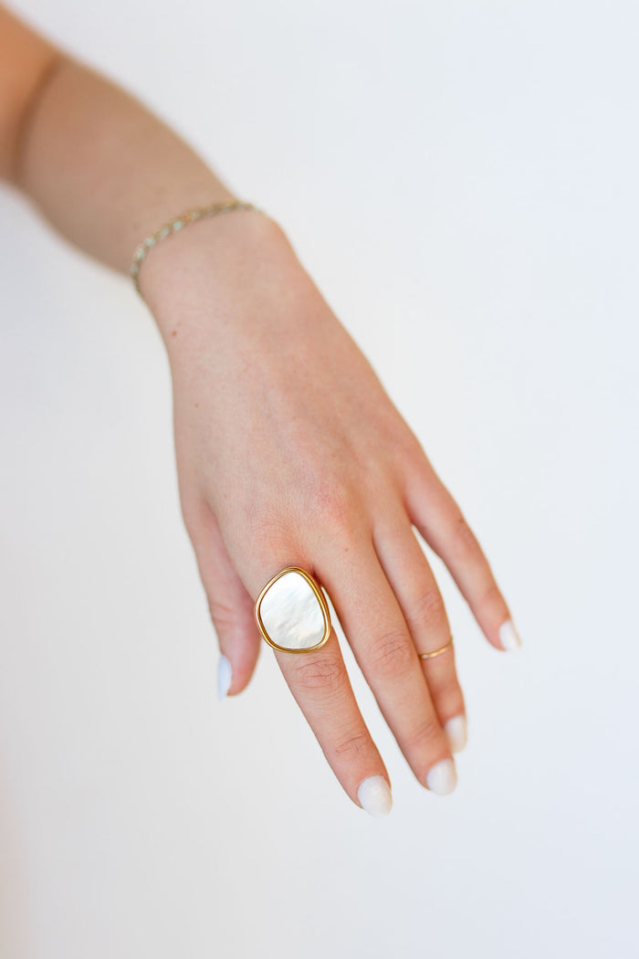 mode, noemi ring