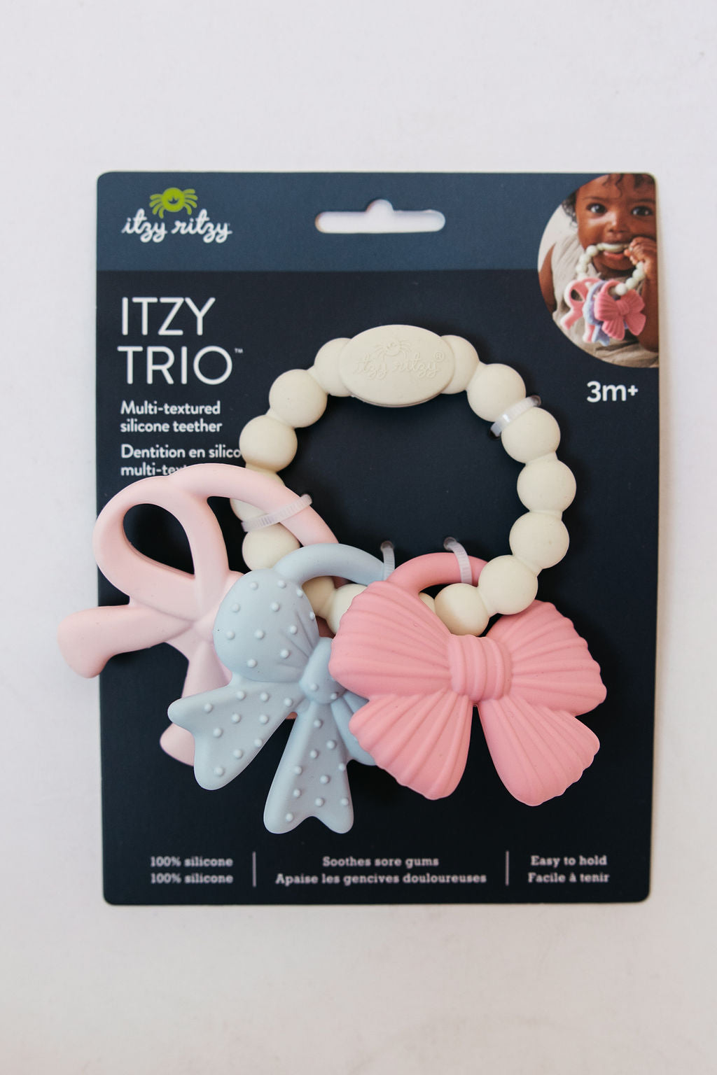 itzy trio silicone teether