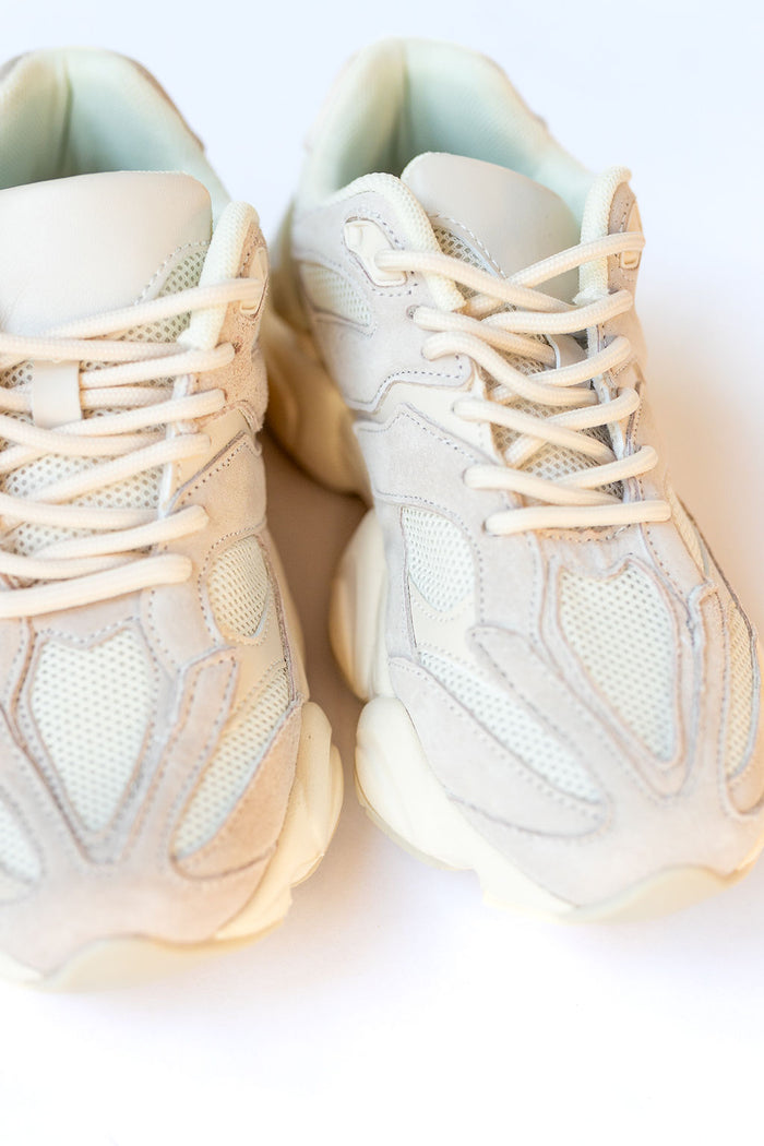 mode, ginger sneakers