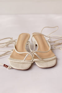 Elegance lace up heel