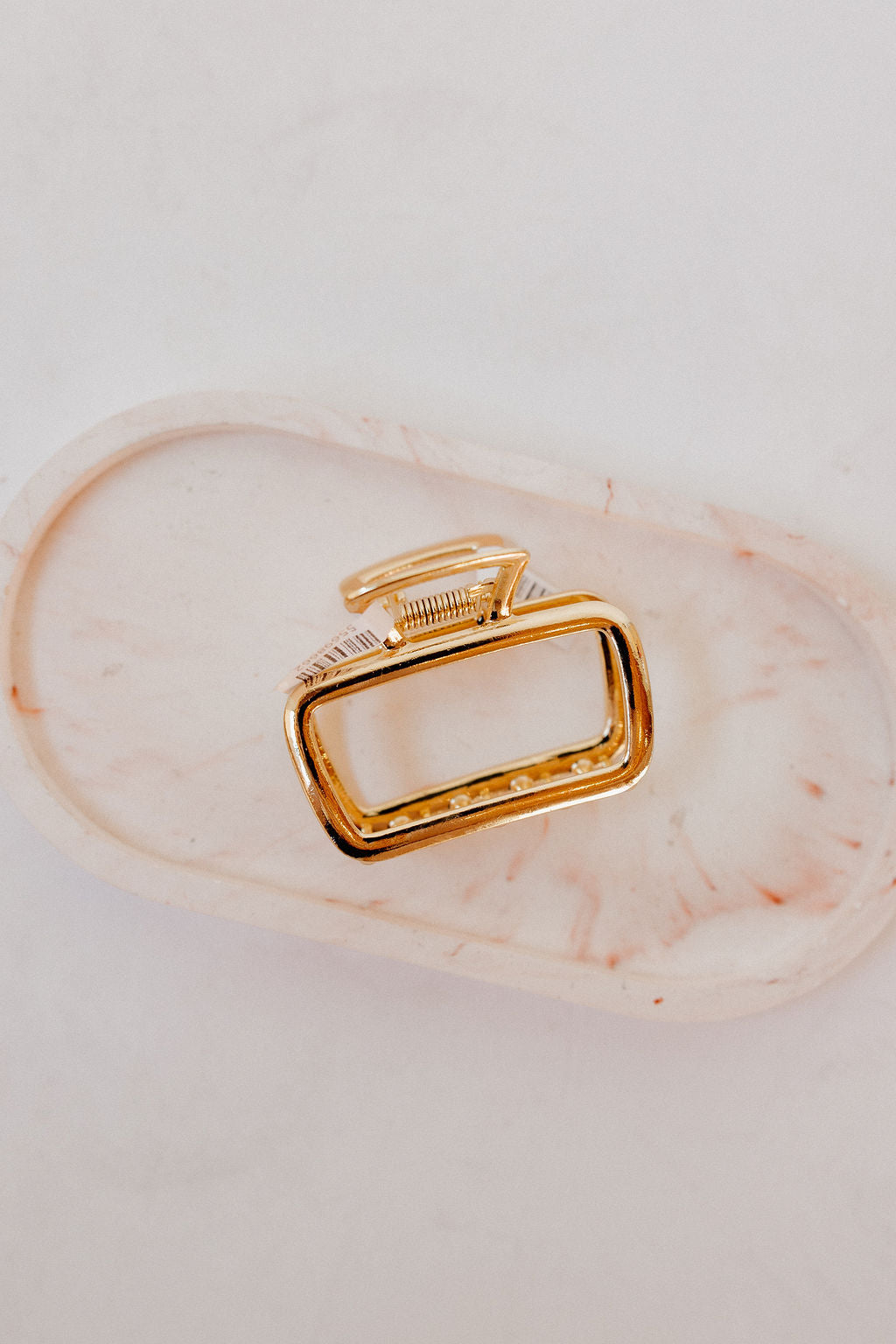 mia minimalist hair clip