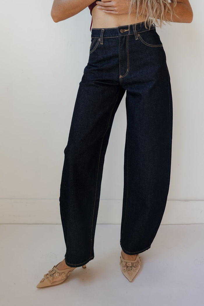 gigi barrel jeans