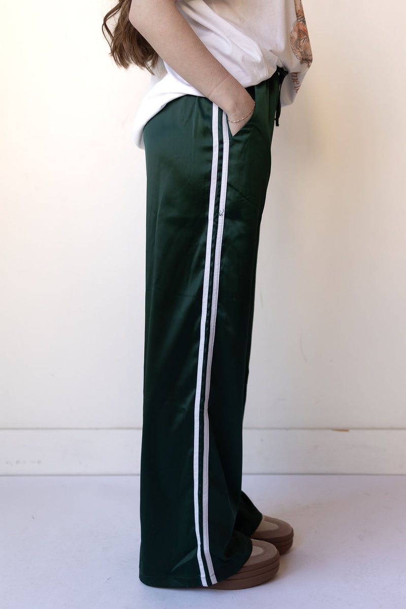 mode, merlot elegance silk pants