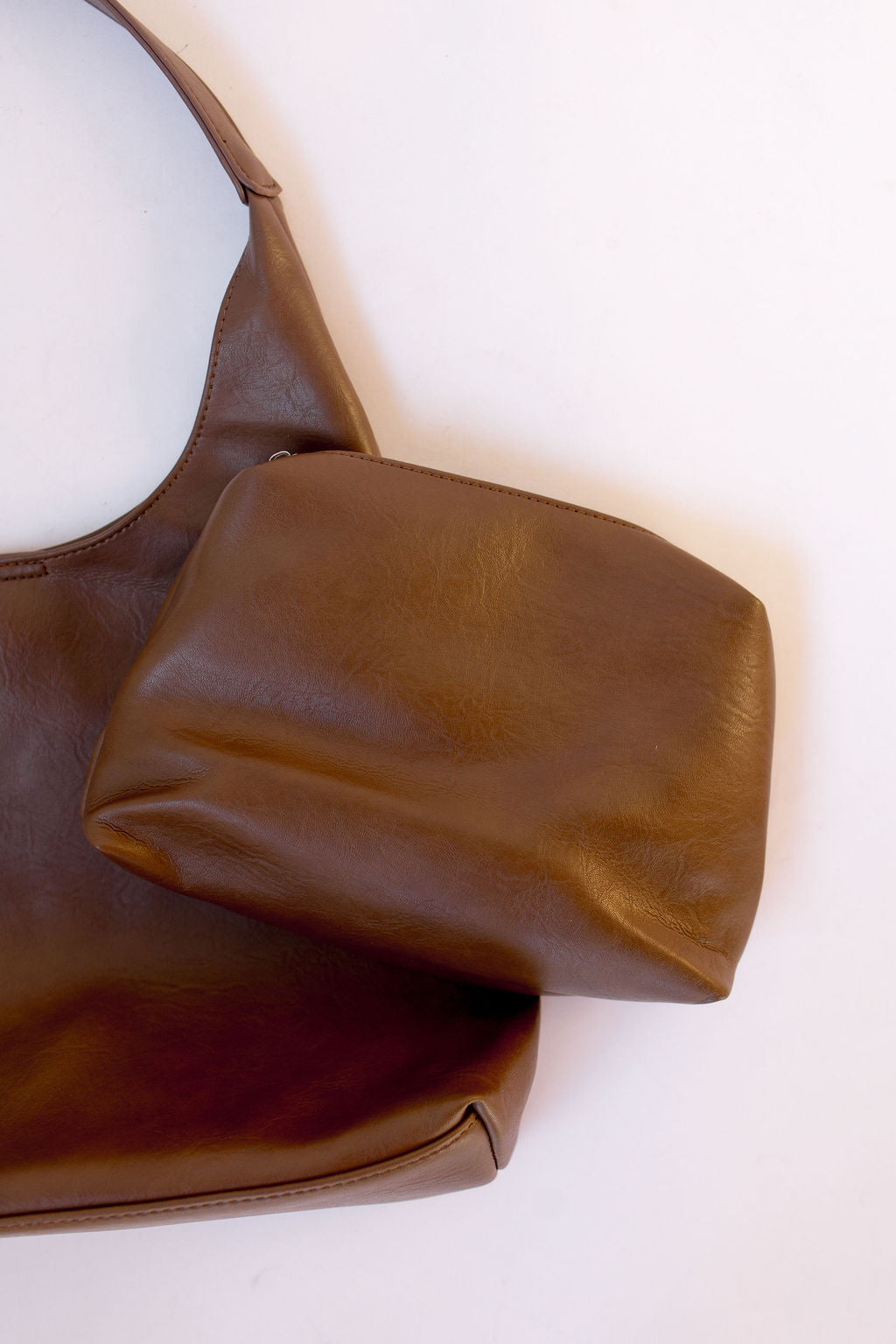 lindsay vintage shoulder bag