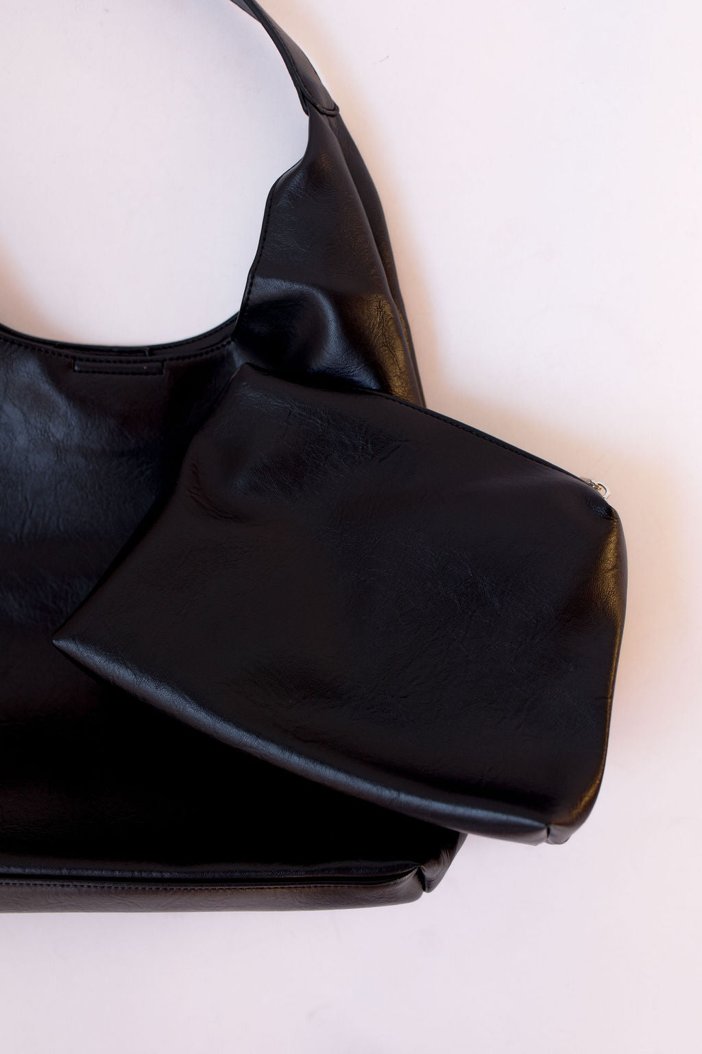 lindsay vintage shoulder bag