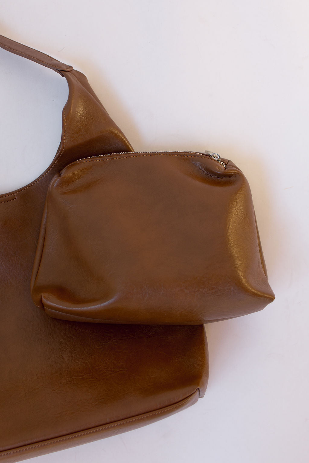 lindsay vintage shoulder bag