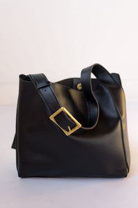 mae messenger bucket bag