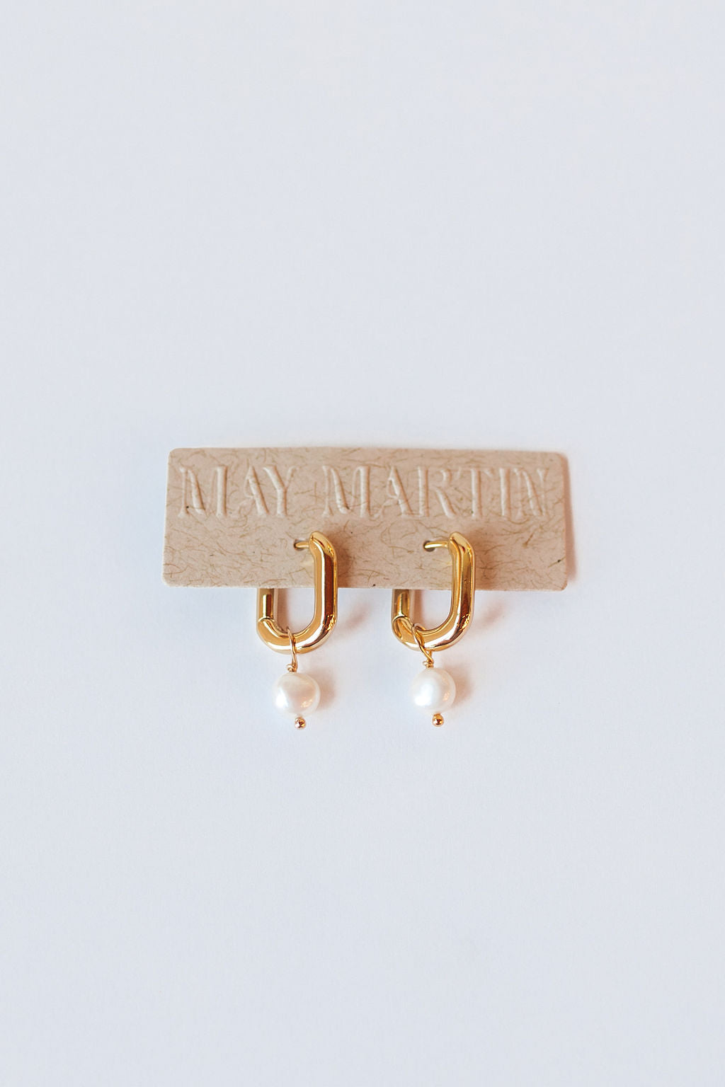 remi pearl hoops