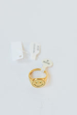 mode, happy signet ring