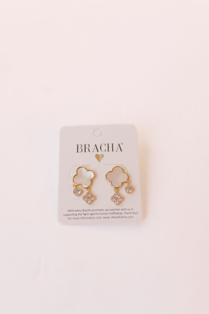 aprel pearl studs