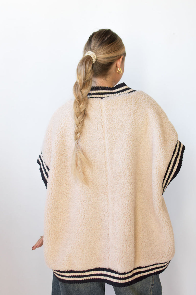 mode, varsity vest