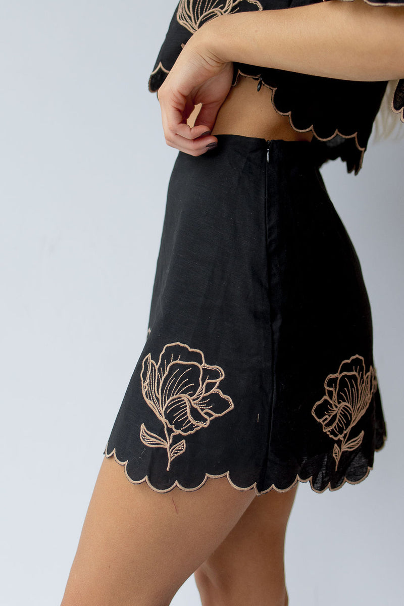mode, lily embroidered mini skirt