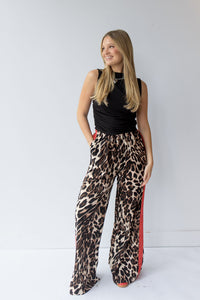 mode, legend leopard pants