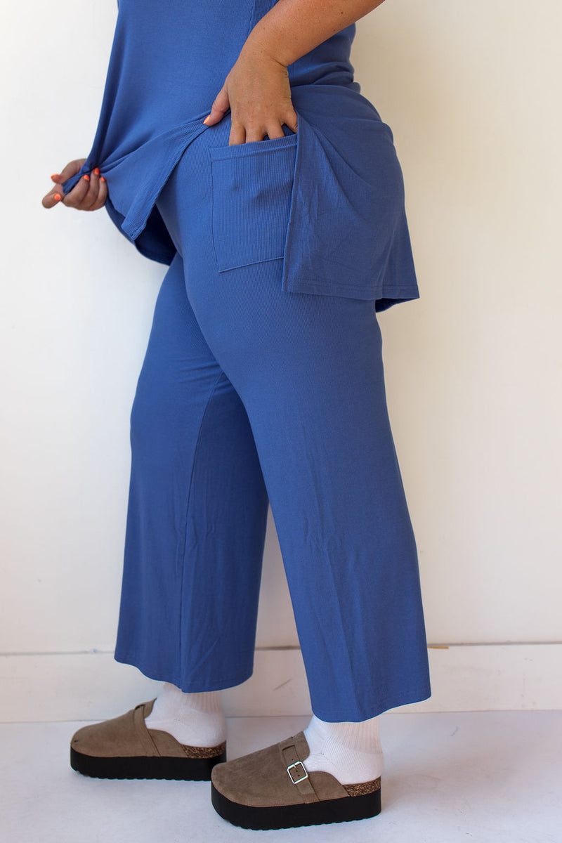 mode, you are loved crop pant (only)