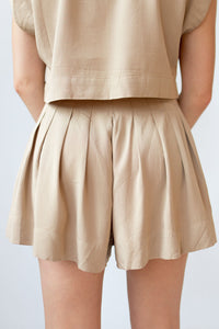 mode, zola pleated shorts