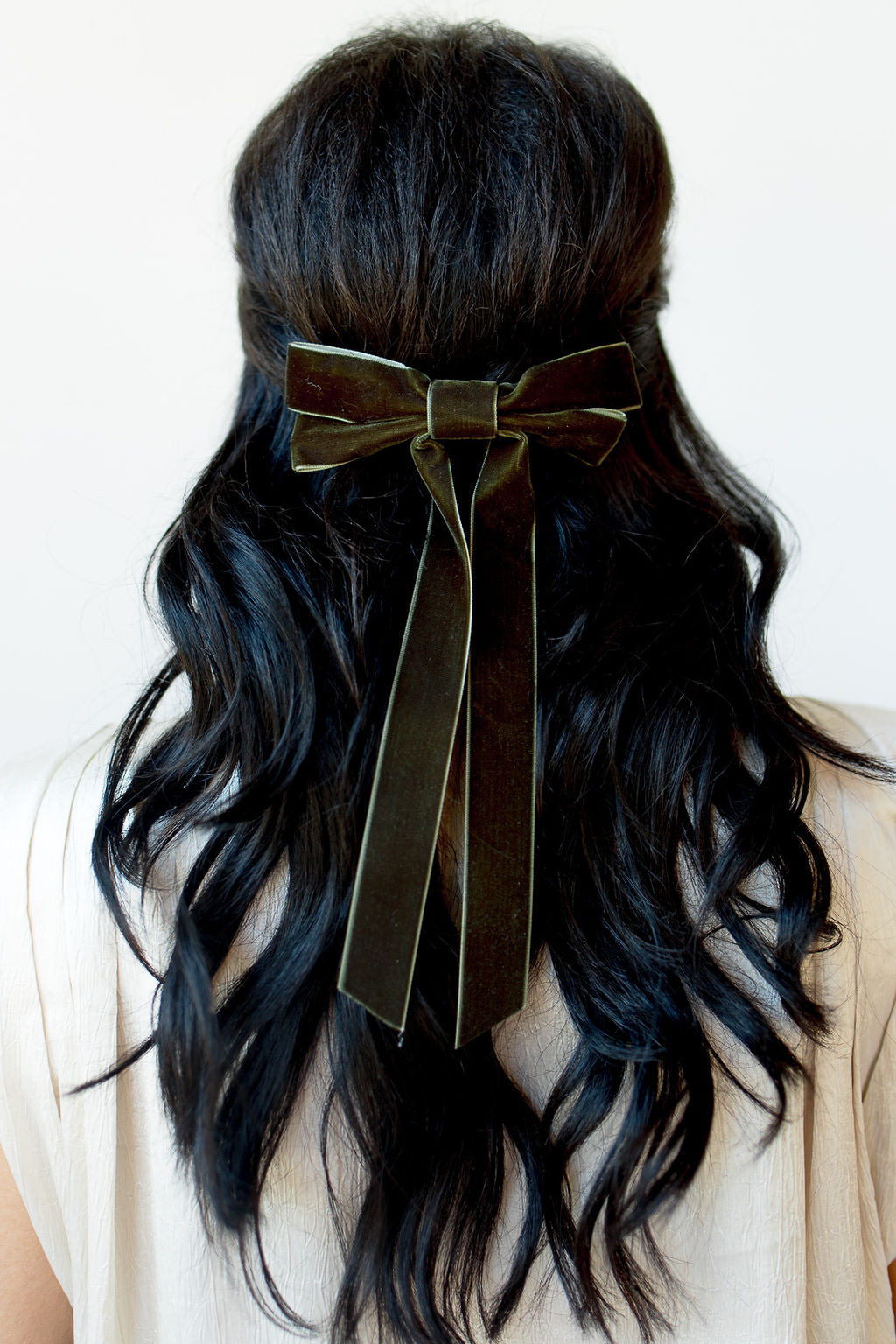 mode, viola bow barrette - olive