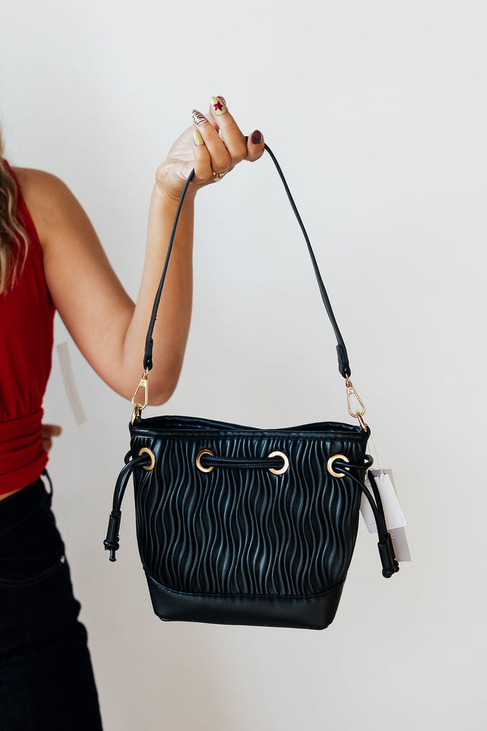 aruba bucket bag