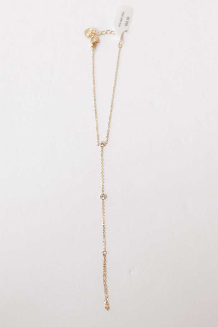 mila hand chain