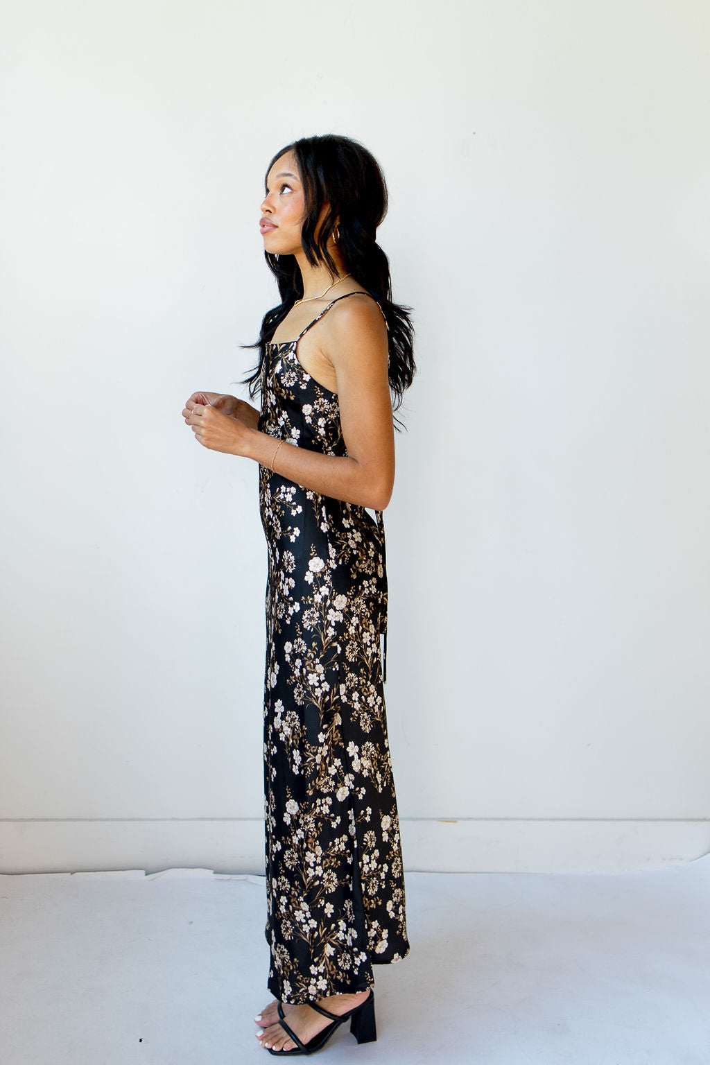 mode, midnight floral midi dress