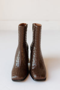 demi boots