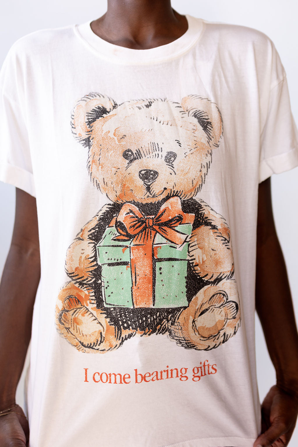 mode, bearing gifts tee