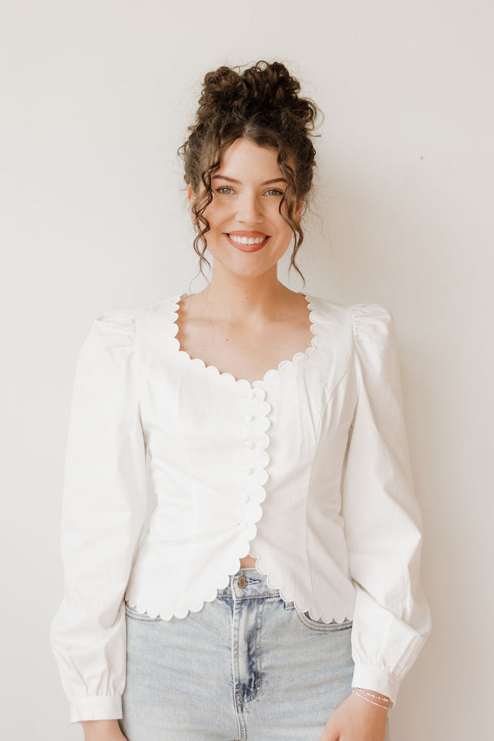 daisy scalloped top