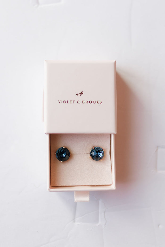 casey round post earrings