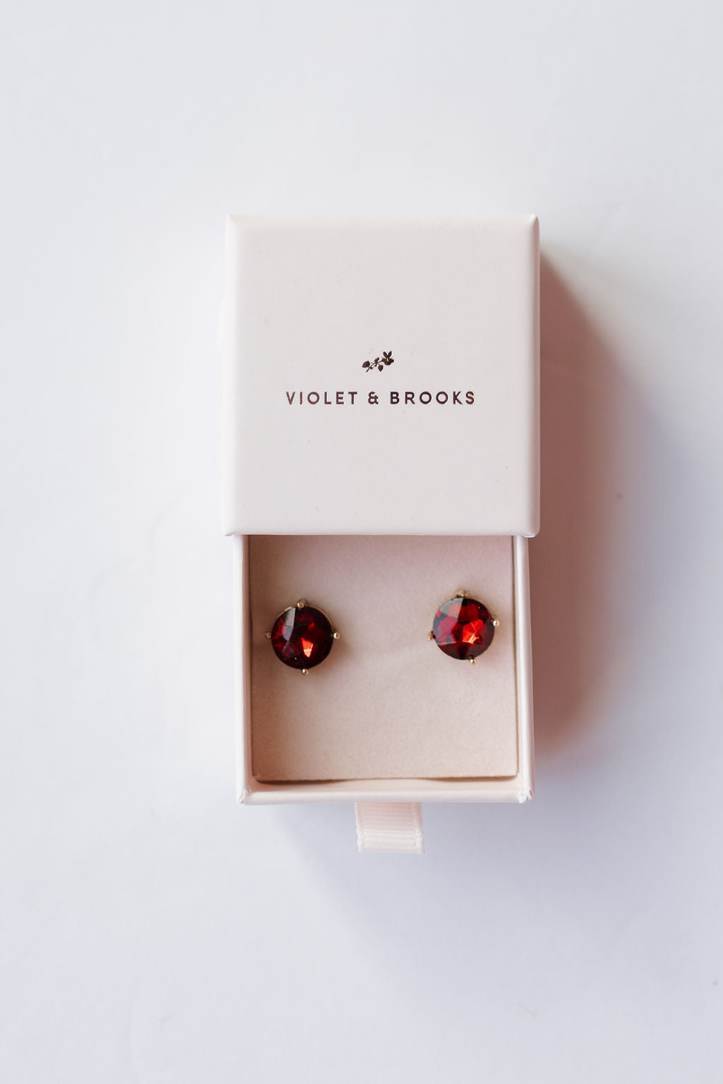 casey round post earrings