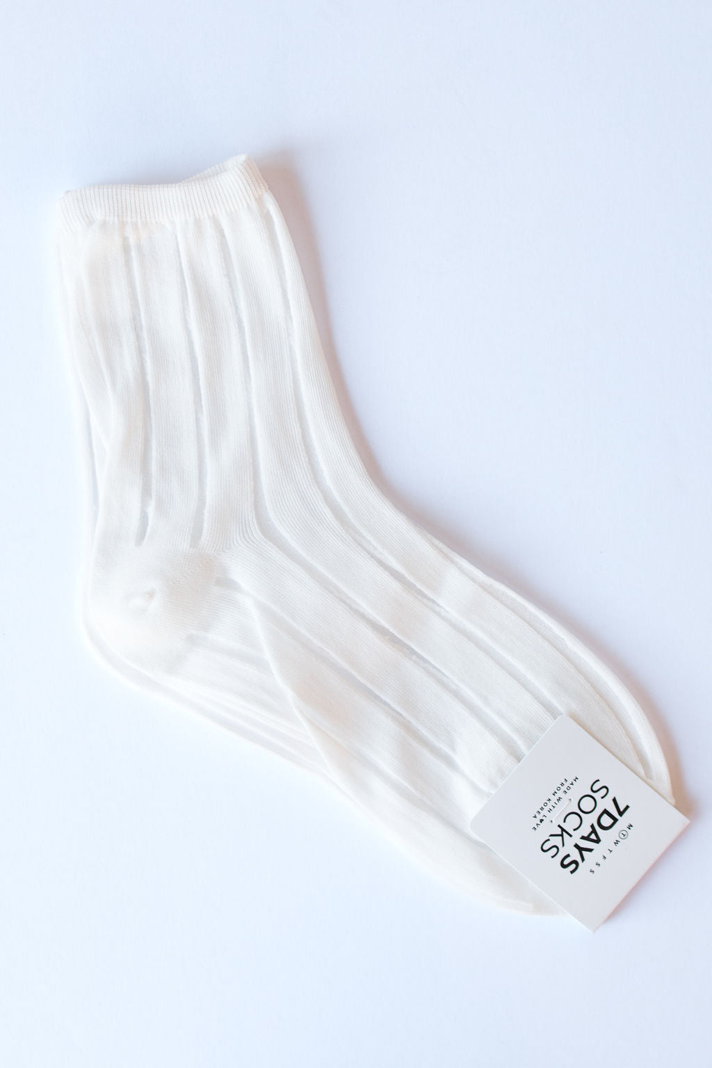 mode, crew semi sheer line socks
