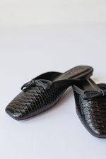 andrea ballet mule
