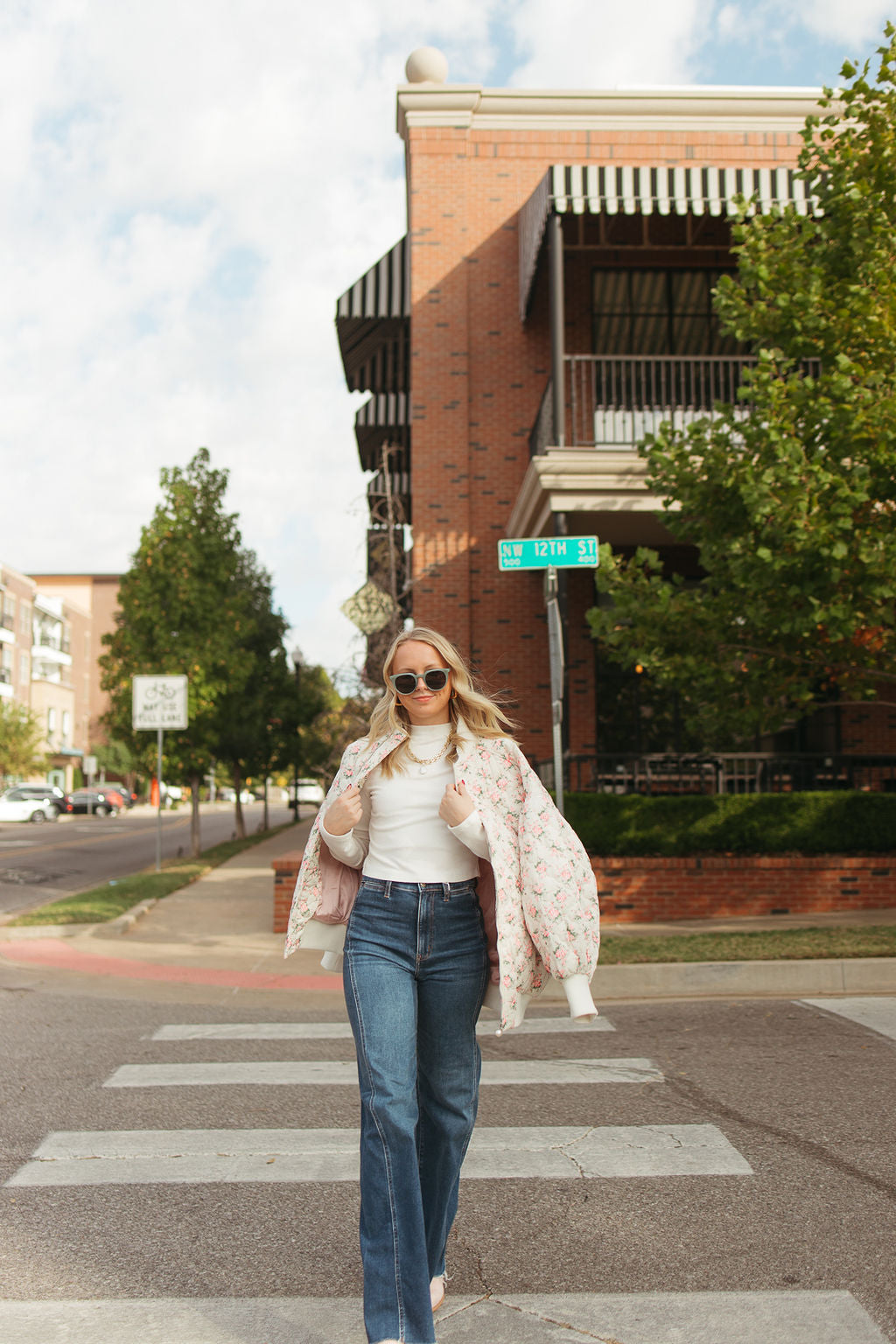 mode, far out with seaming high rise wide leg