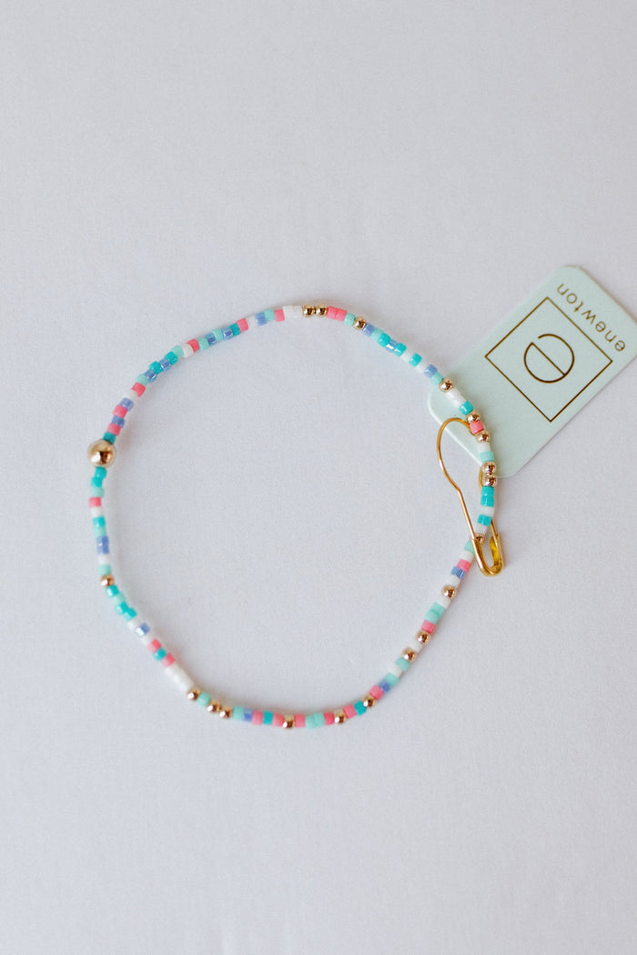 hope unwritten bracelet - hot mess ss25