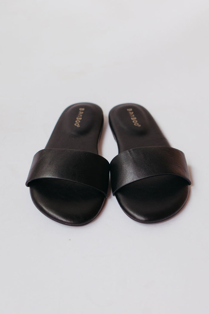 hailey flat sandals