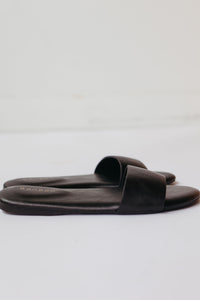 hailey flat sandals