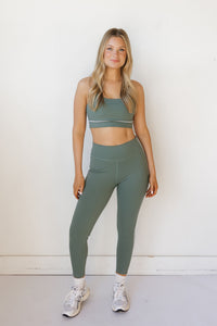 camryn align top