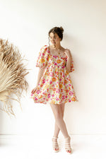 mode, it's a party mini dress