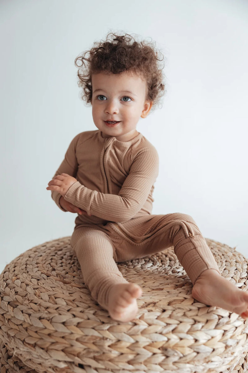 mode, ribbed zip romper