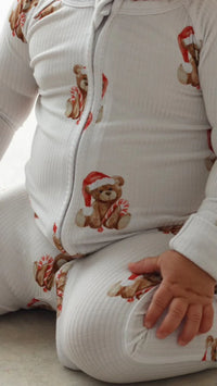 mode, christmas teddy pajamas