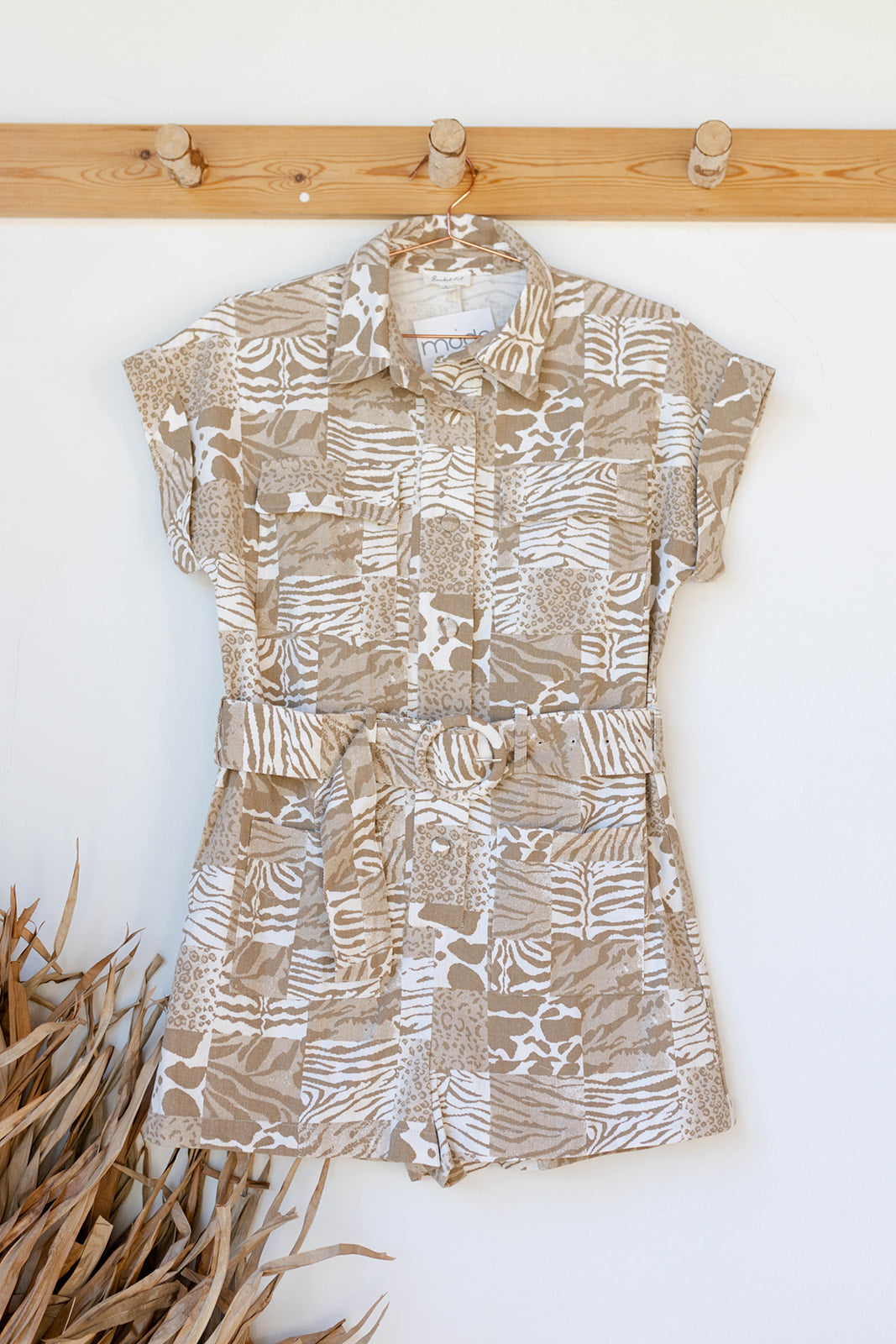 mode, animal print denim romper