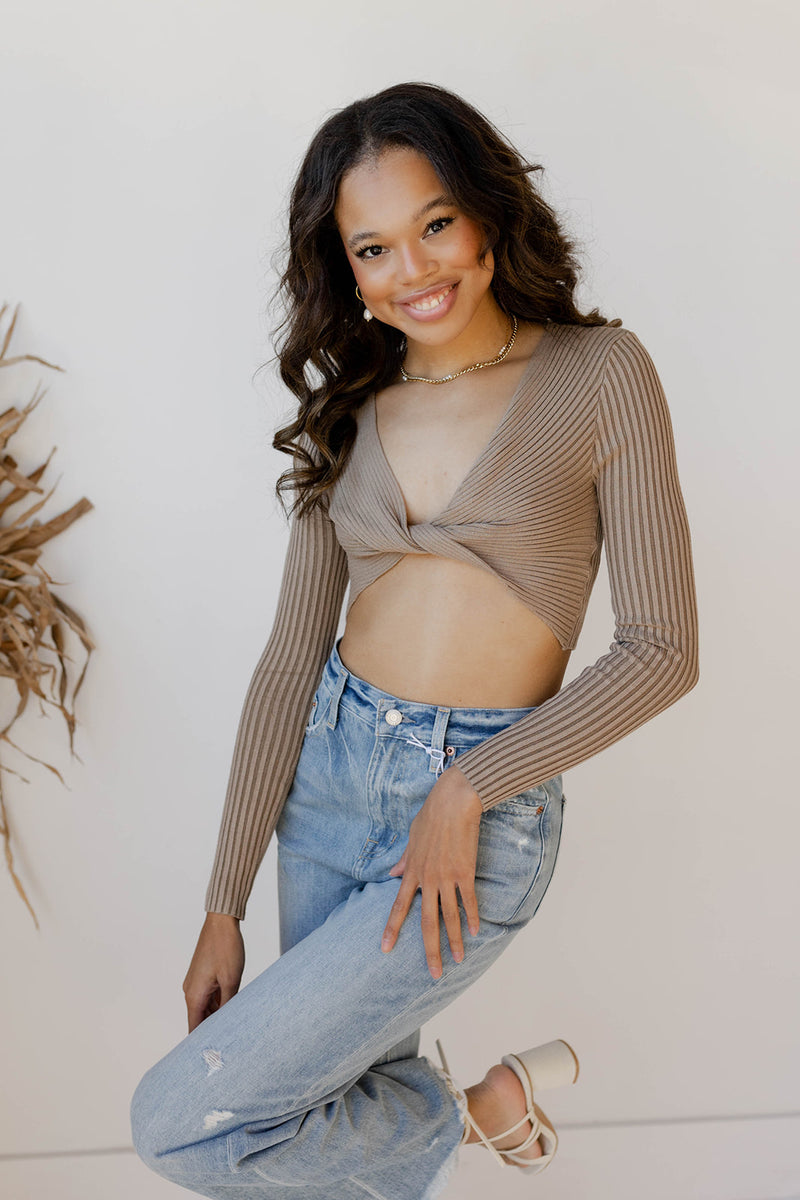 mode, ezra twist crop top