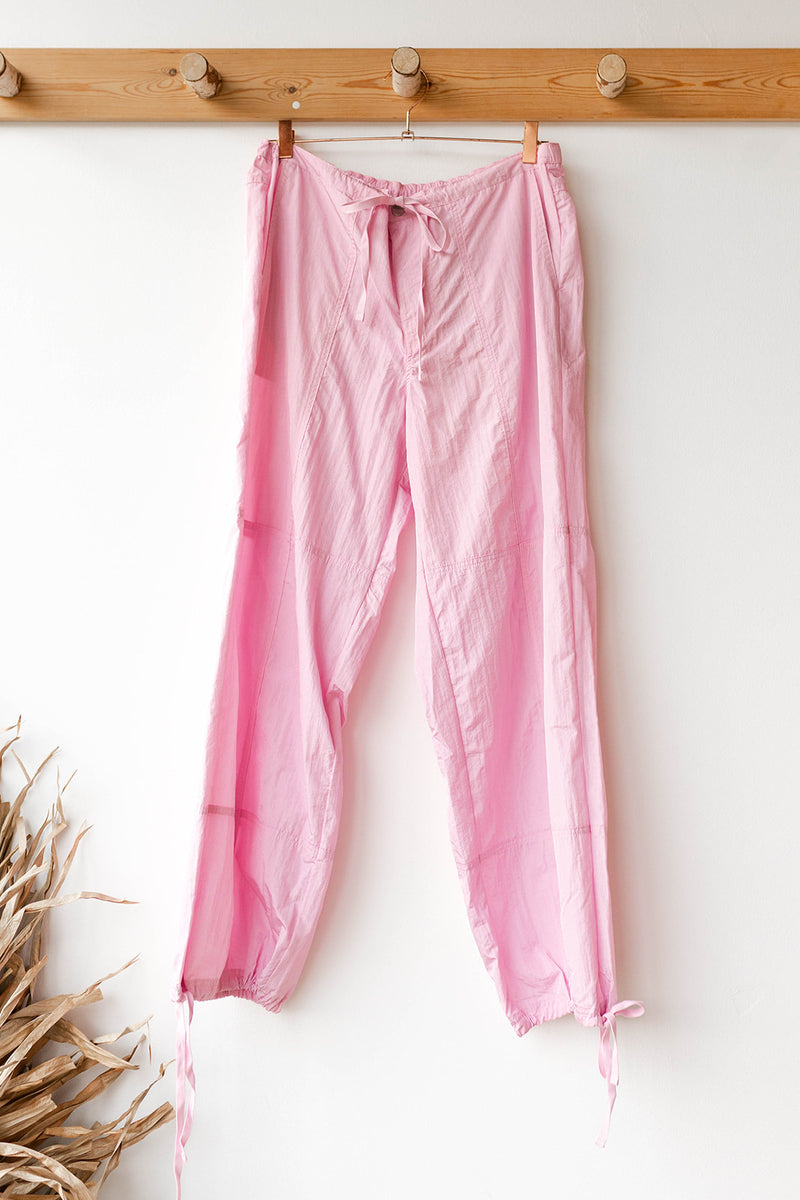 mode, nylon cargo pants