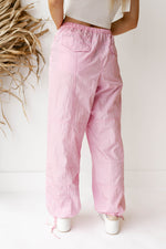mode, nylon cargo pants