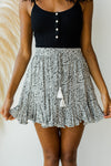 mode, daisy ruffle mini skirt