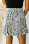 mode, daisy ruffle mini skirt