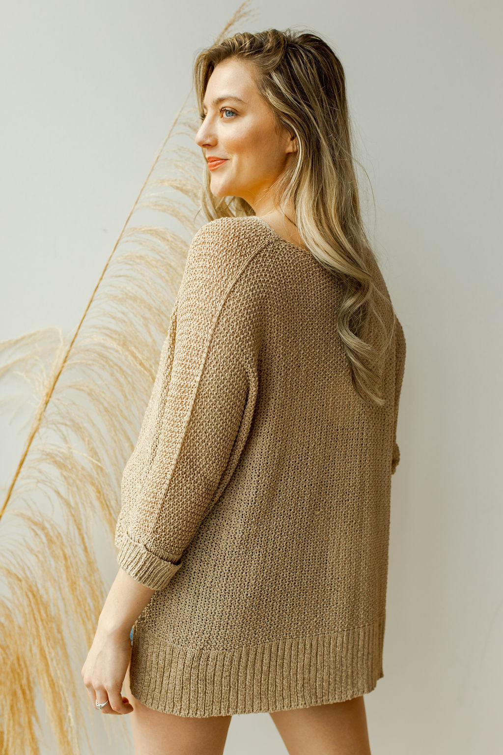 mode, walks by the beach sweater