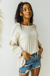 mode, ruffled up top
