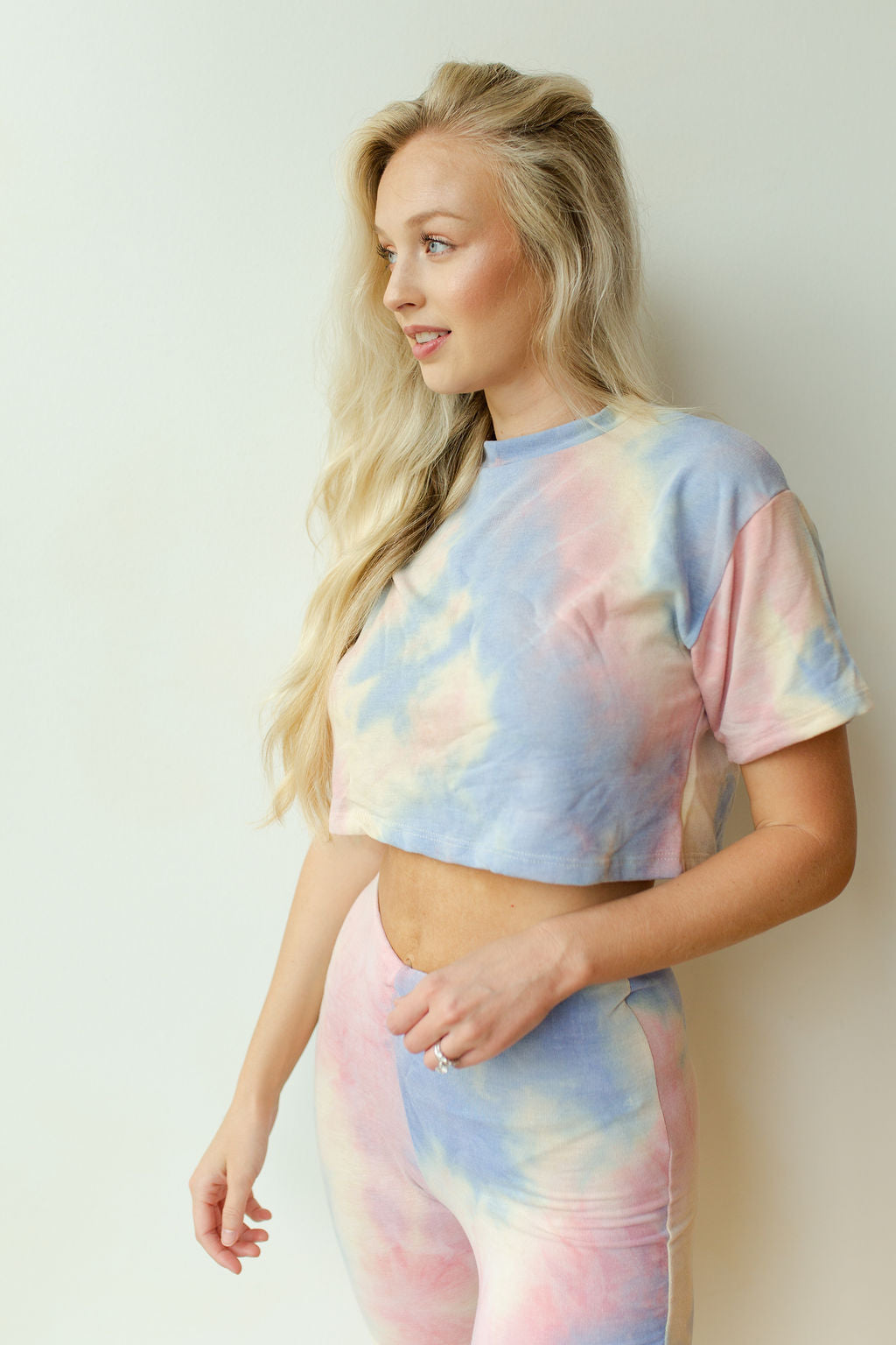 mode, rainbow promise tee