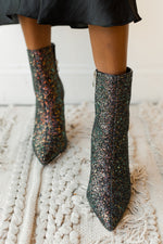 mode, glitter and glow bootie