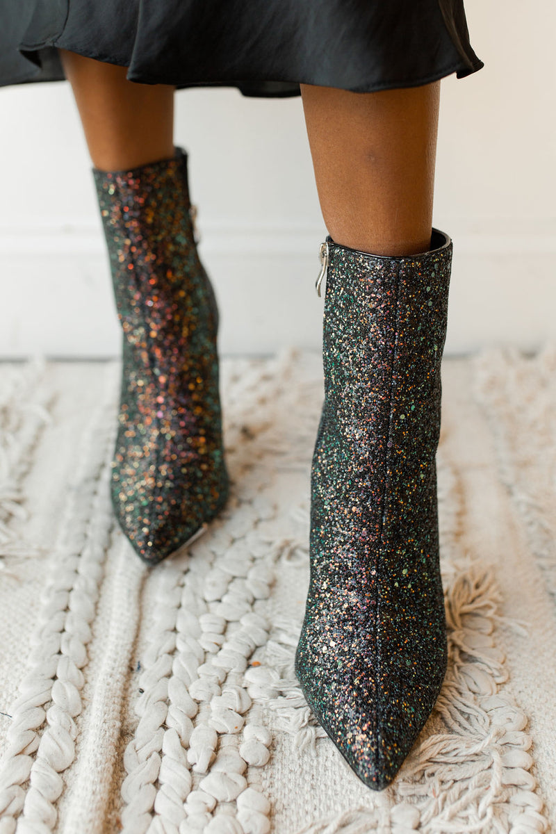 mode, glitter and glow bootie